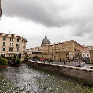 All'ombra Del Cupolone Guest house Rome